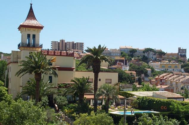 Hotel Hostal Del Sol Sant Feliu de Guixols Bagian luar foto